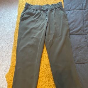Lululemon cropped pants